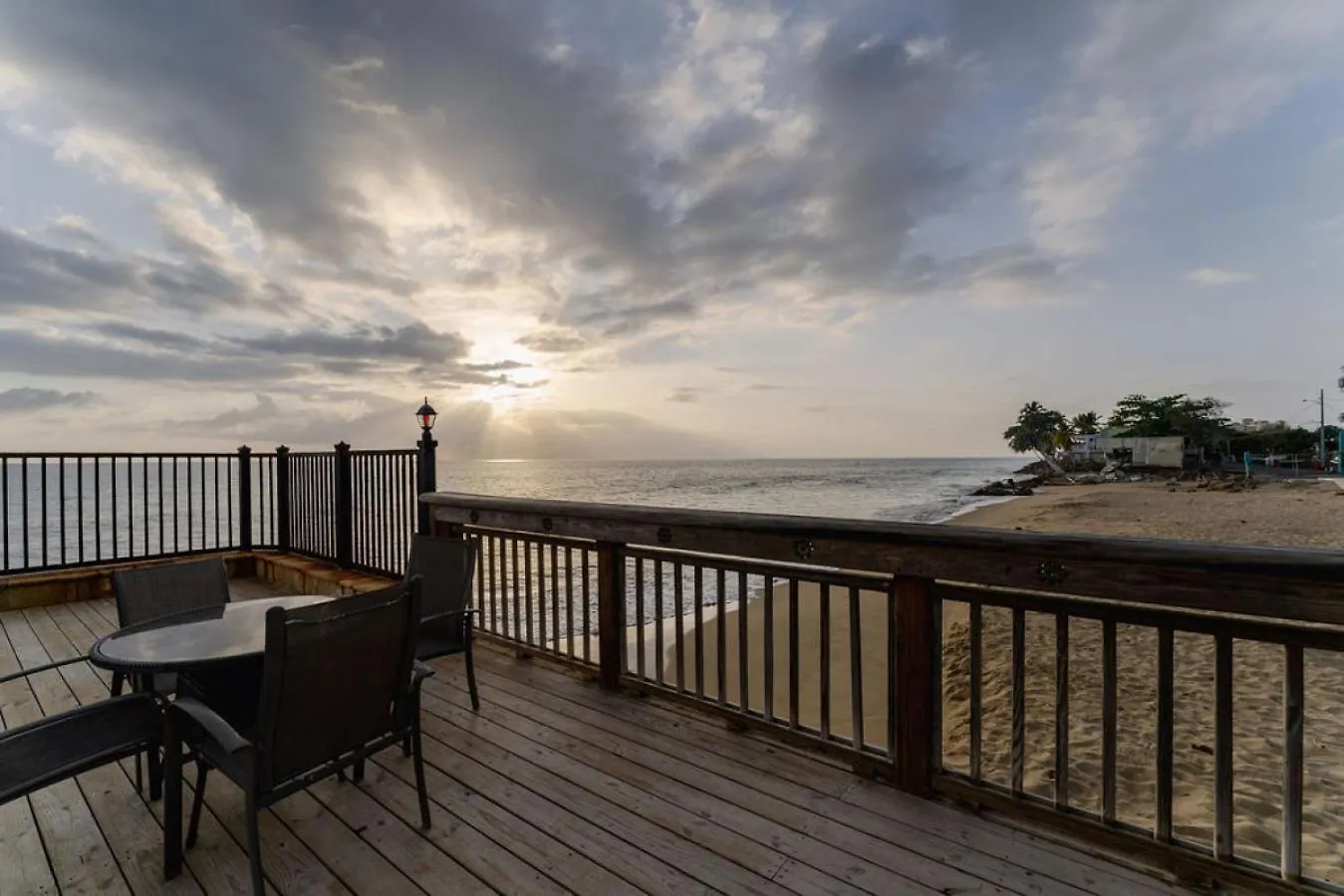شقة Costa Corcega 1F- Puerta Del Sol Beachfront Escape رينكون