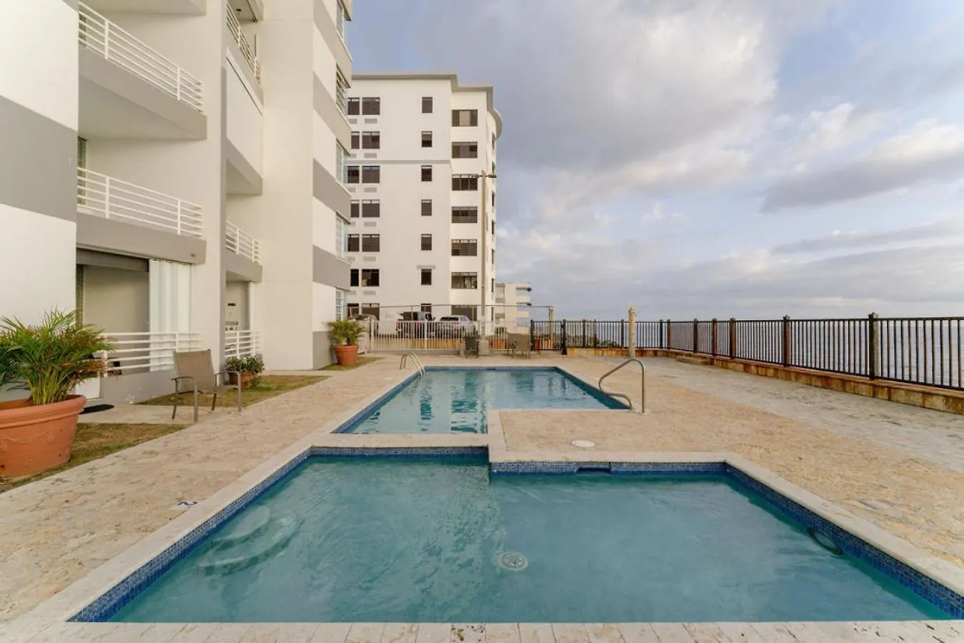Costa Corcega 1F- Puerta Del Sol Beachfront Escape رينكون 0*,  بورتوريكو